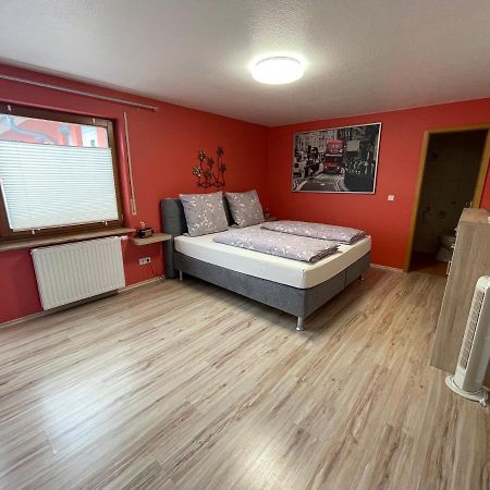 Gaestehaus Durst รูสท์ ภายนอก รูปภาพ