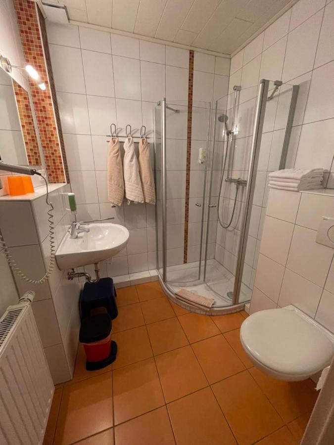 Gaestehaus Durst รูสท์ ภายนอก รูปภาพ