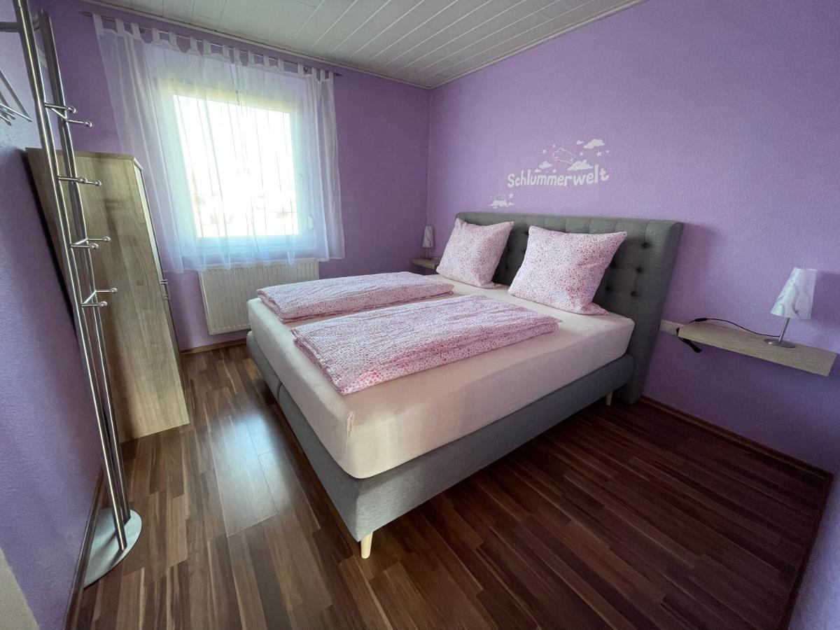Gaestehaus Durst รูสท์ ภายนอก รูปภาพ