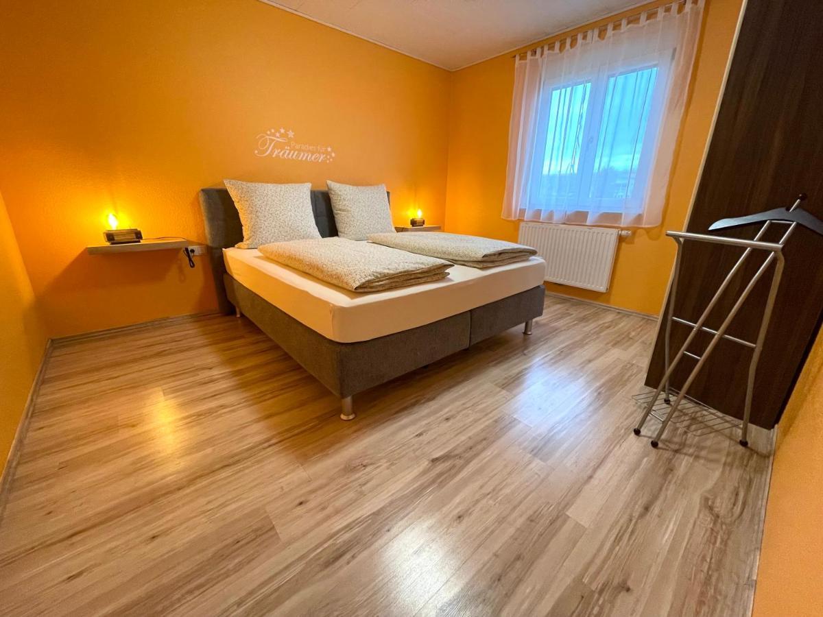 Gaestehaus Durst รูสท์ ภายนอก รูปภาพ